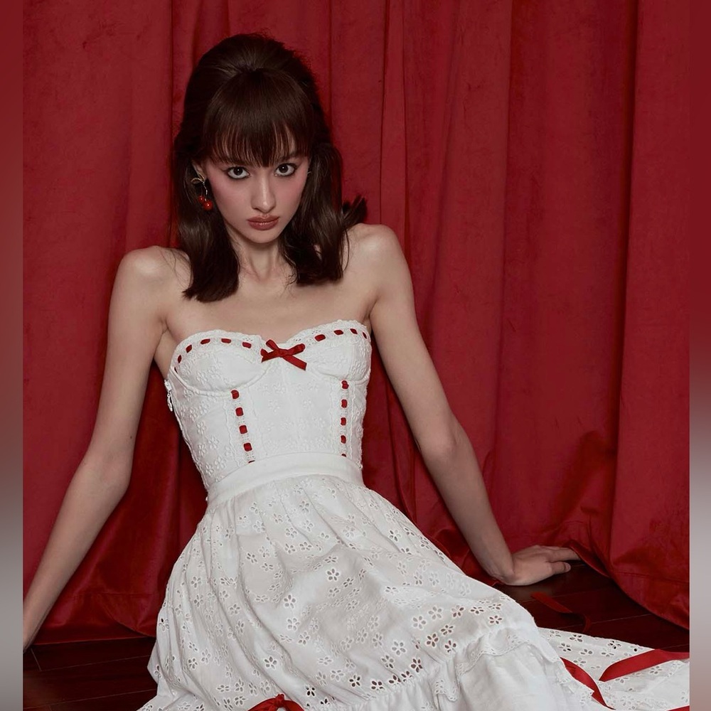 Lacemade Red Ballroom Corset - NWT Size Small